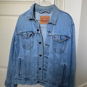 LEVIS denim jacket - perfect condition, Size M!